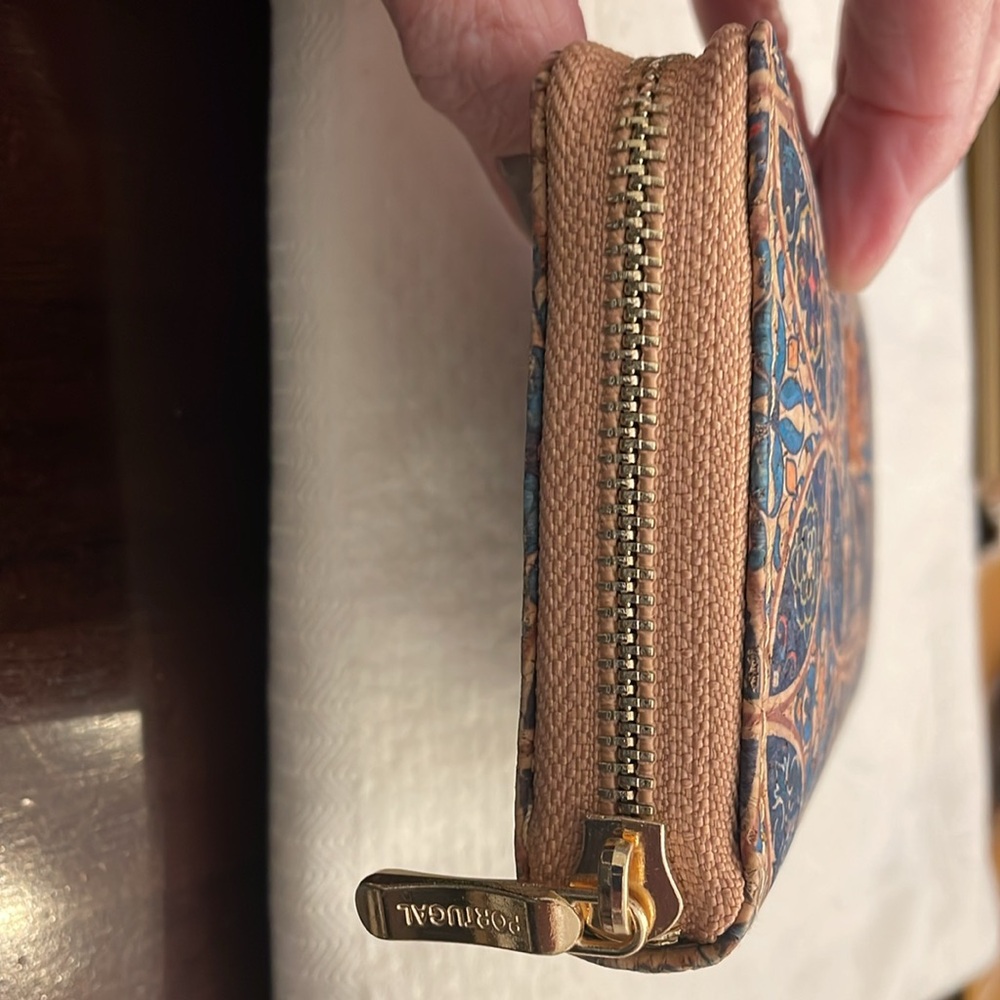 New Cork wallet, purchased in Portugal. Predominantly navy blue & tan - Picture 3 of 7